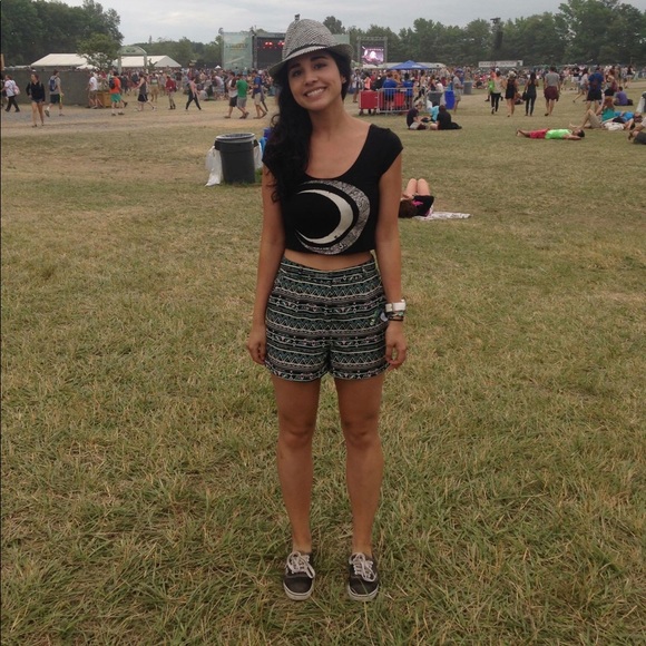 Pacsun Kirra- lightweight tribal pattern shorts - Picture 3 of 4